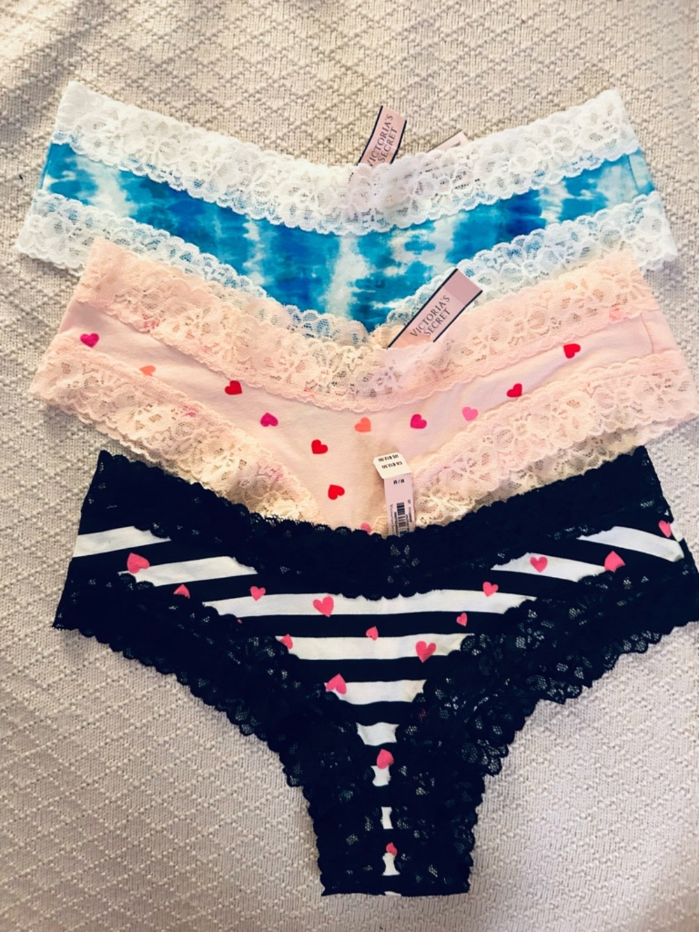 Victoria's Secret NWT 3 cheeky lace trim panties